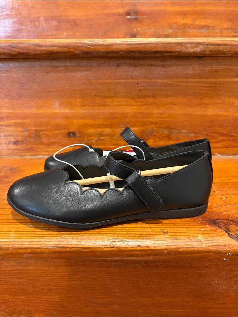 the childrens place scalloped mary jane black leather flats girls sz 2
nwt